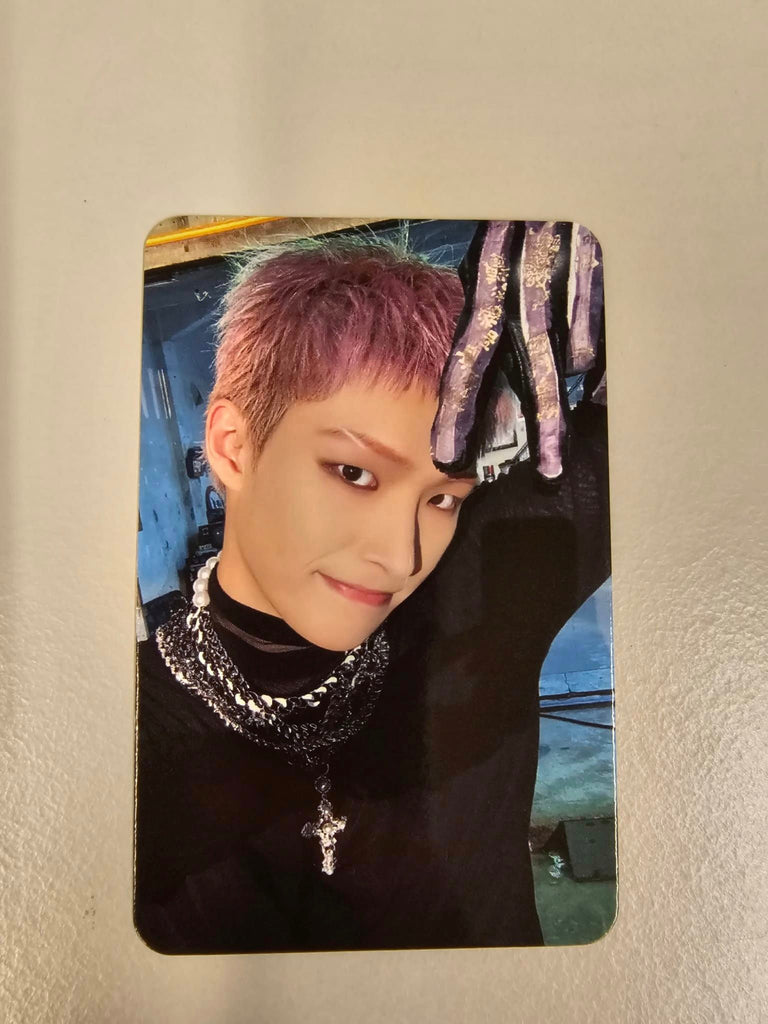 ATEEZ  - OUTLAW APPLE MUSIC POB - OFFICIAL PHOTO CARD - Swiss K-POPup
