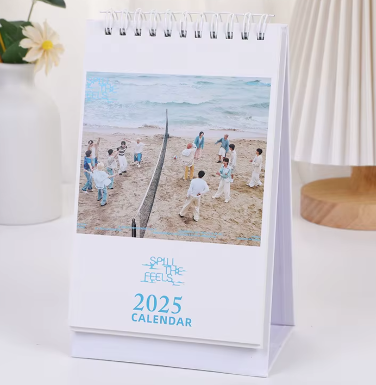 2025 DESK CALENDAR - Swiss K-POPup