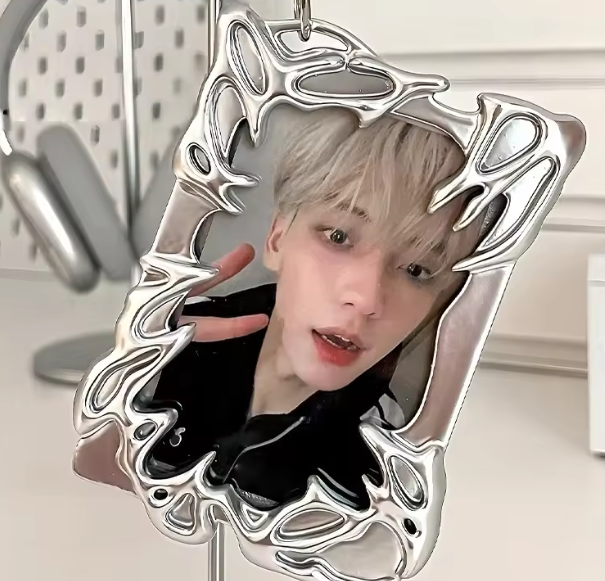 PHOTO CARD HOLDER - LAVA - Swiss K-POPup