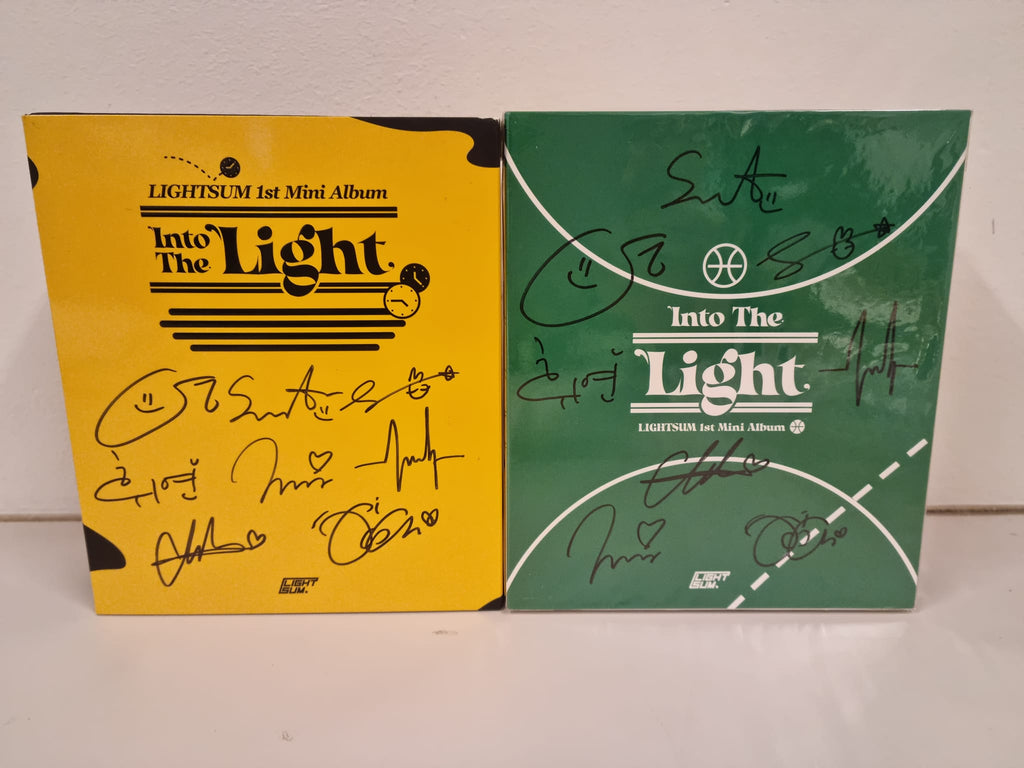 [SIGNED CD] LIGHTSUM - 1ST MINI ALBUM IN TO THE LIGHT - Swiss K-POPup