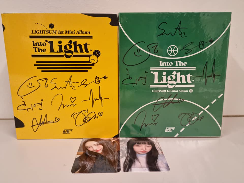 [SIGNED CD] LIGHTSUM - 1ST MINI ALBUM IN TO THE LIGHT - Swiss K-POPup